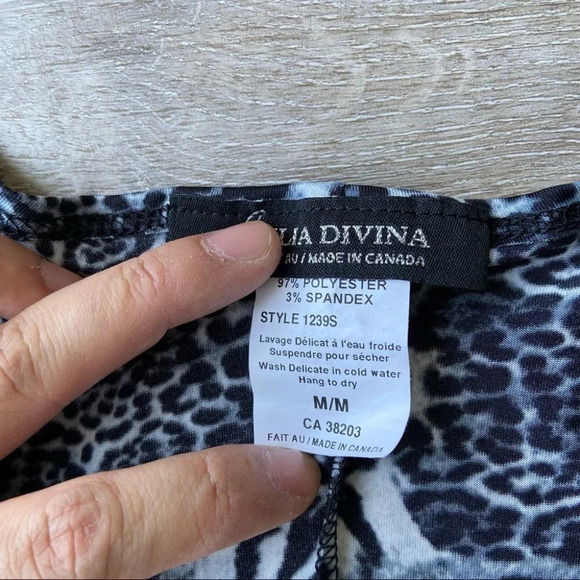 Julia Divina Leopard  Short Sleeve Stretchy Dress - Picture 7 of 12